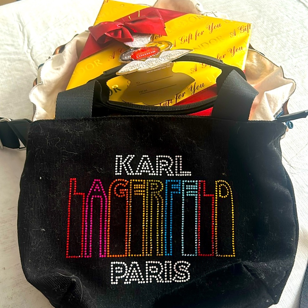 Black shoulder bag with long strap Orr use with small handles